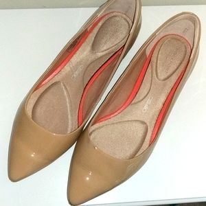 Rockport Patent Leather Flats Beige / Neutral